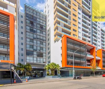 SPACIOUS TWO BEDROOM APARTMENT ON LEVEL 11 - RESORT-STYLE LIVING IN... - Photo 2