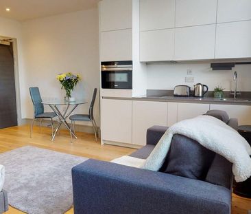 Studio to rent - Photo 2