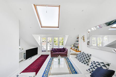 3 bedroom flat to rent - Photo 4