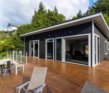 A Beautiful 3-Bedroom Home on Frankton Road - Photo 5