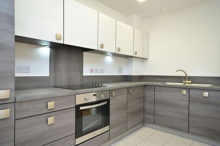 2 bedroom flat to rent - Photo 5