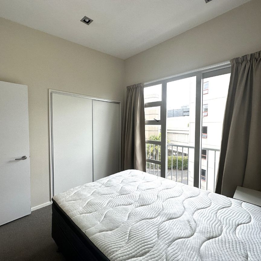 CBD Apartment - Photo 1