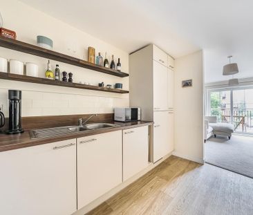 1 bedroom flat to rent - Photo 3