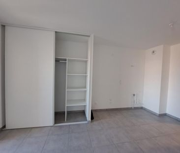 Location Appartement 1 pièce 32m² THONON LES BAINS 74200 - Photo 2