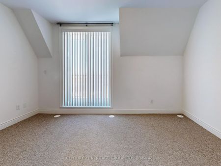 Condo Townhouse For Lease | W8110940 - Photo 5