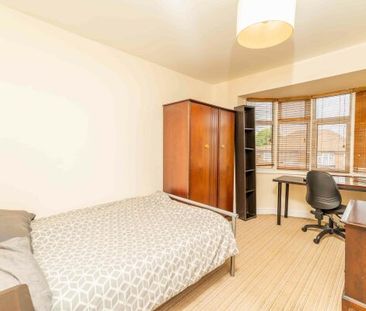 84 Newland Park Drive - Photo 6