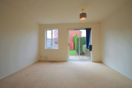2 bedroom end of terrace house to rent - Photo 4