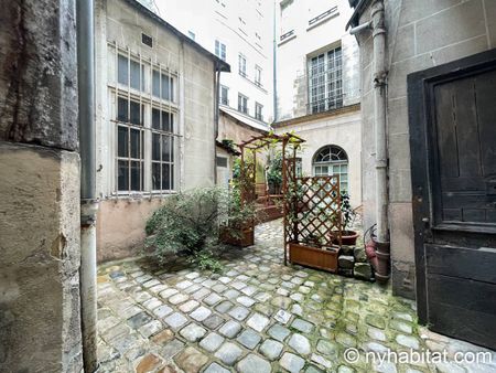 Logement à Paris, Location meublée - Photo 5