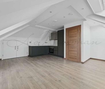 Ac Court, Thames Ditton, KT7 - Photo 5