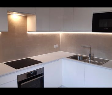 2 Bed Flat, Graham Square, G31 - Photo 5