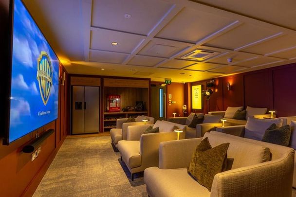 3 bedroom apartment to rent - Photo 1