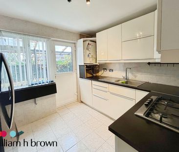 Kingston Hill Avenue, Romford - Photo 5