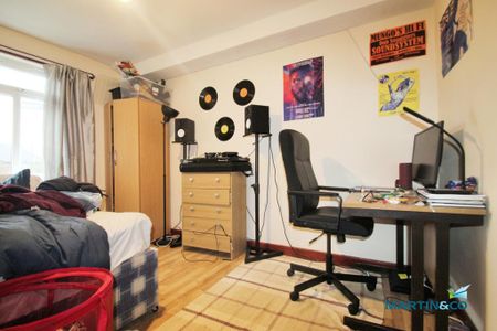 4 bedroom terraced house to rent - Photo 4