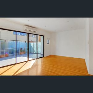 3/5-7 Princes Street, Abbotsford, Vic 3067 - Photo 2