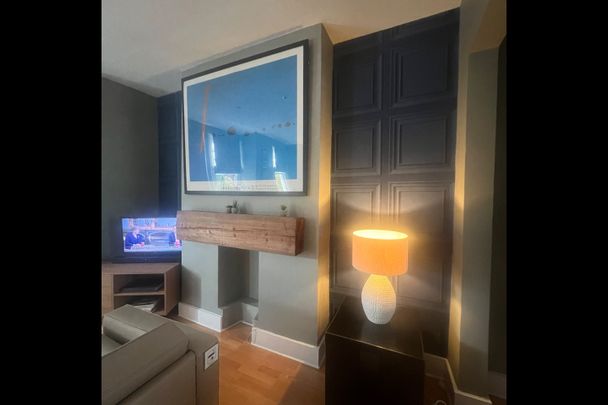 3 Bed Flat, Shepherds Bush, W12 - Photo 1