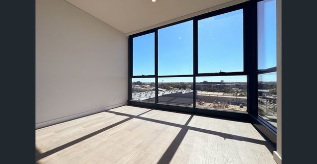 Brand New Furnished Designer 2-Bed Apartment with Secure Parking | ALBA, Green Square - Photo 1