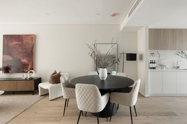 Dee Why, 8 A Oaks Avenue - Photo 1