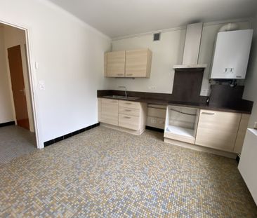 Location Appartement 4 pièces 80m² RODEZ 12000 - Photo 2