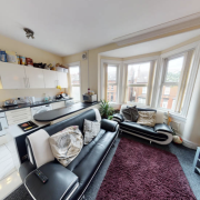 7 Flat 2 Headingley Avenue, Leeds, LS6 3EP - Photo 1