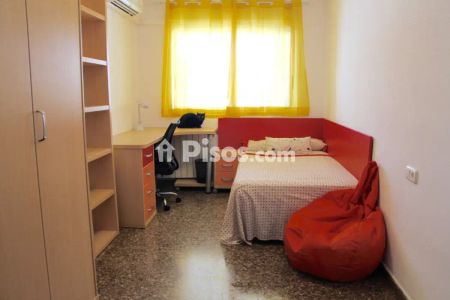 Apartamento en alquiler en Av.1º de Mayo - Photo 3