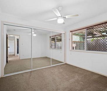 IMMACULATE LOW SET VILLA! - Photo 4