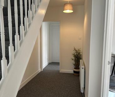 2 bedroom maisonette to rent - Photo 4