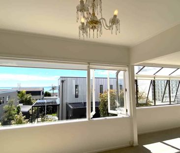 Takapuna Beach Beauty - Photo 1