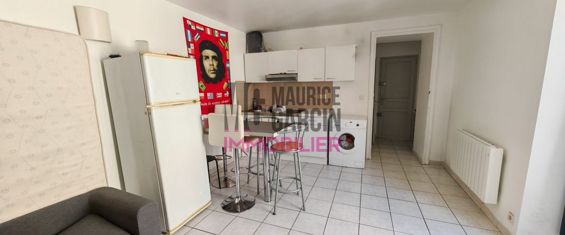 SORGUES - Photo 1