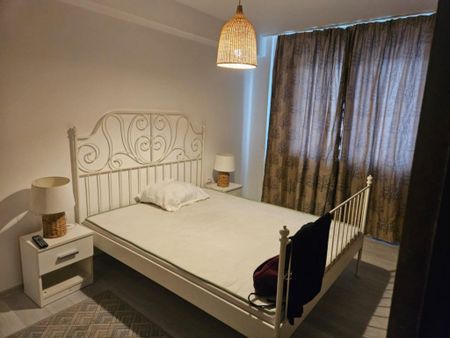 Apartament de 2 camere zona CENTRUL CIVIC - Fotografie 3