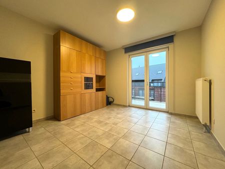 Te huur: 2 slpk appartement met staanplaats in centrum Aalst - Foto 5