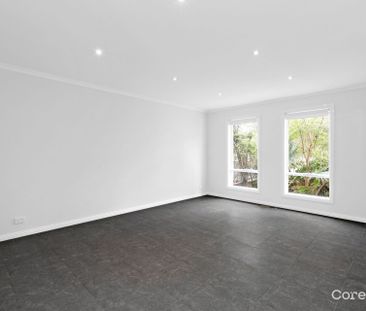 1/11 Blair Street Bentleigh VIC - Photo 1