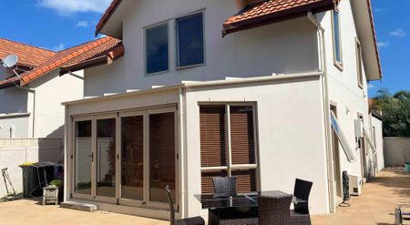 Orewa! 3 Bedroom 3 Bathrooms - Photo 4