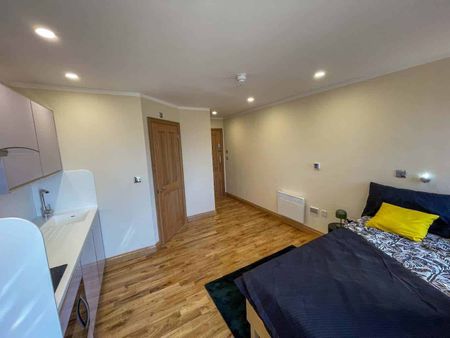 Superior Studio - Photo 3