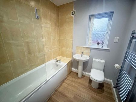 2 bedroom flat to rent - Photo 5