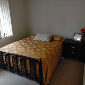 Gladstone Park - Photo 2