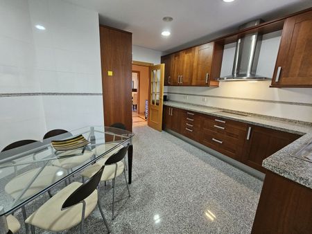 Apartment in New Golden Mile, Costa del Sol - Photo 2