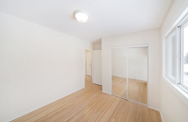 47 Cornell Road NW, Calgary, AB, T2K 1J2 - Photo 1
