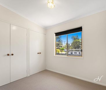 SPACIOUS HIGH-SET HOME WITH ULTIMATE ENTERTAINING SPACES - Photo 4