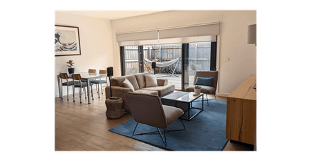 SPACIOUS 4 BEDROOM , 3 BATHROOM FAMILY HOME - Photo 4