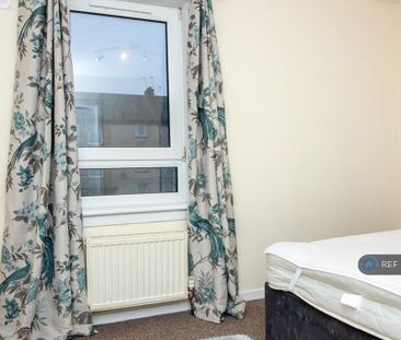 2 Bed Flat, Springhill Road, AB16 - Photo 3