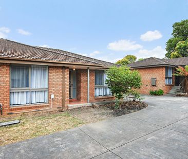 Spacious 2 Bedroom Unit in Ideal Location! - Photo 4