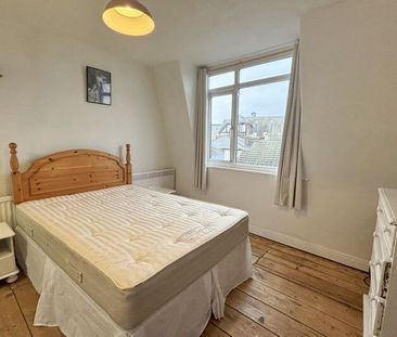 Flat 4 , 21 North Marine Road, Scarborough - Photo 1