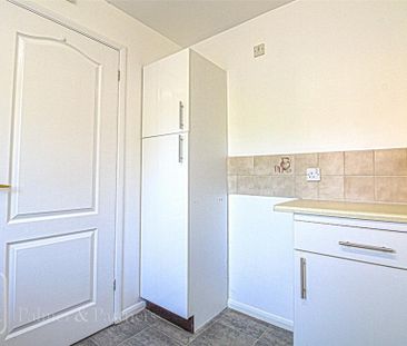 2 bedroom terraced house to rent - Photo 6