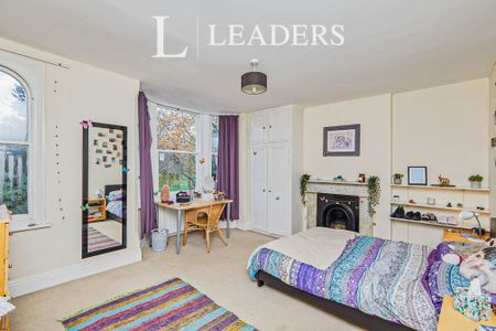 4 bedroom house to rent Devonshire Promenade, Nottingham, NG7 - Photo 4