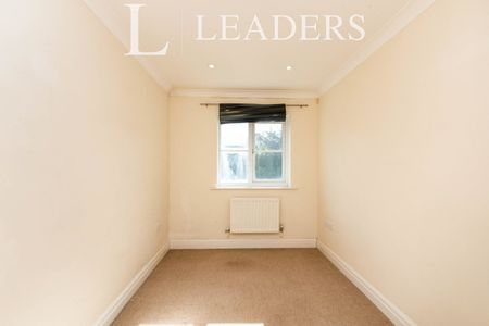 2 bedroom apartment to rent Goldsworth Road, GU21 - Photo 4