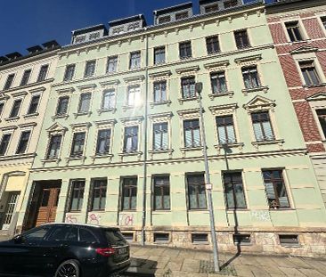 Traumhafte Denkmal-Wohnung mit Lift, Balkon, Parkett, Design Bad - Photo 3