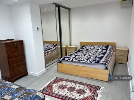 1 bedroom semi-detached house to rent - Photo 5