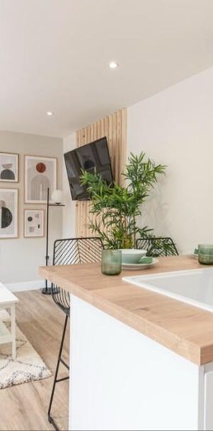 1 bedroom in a house share to rent - Photo 1