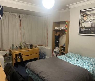 4 bedroom house to rent - Photo 2