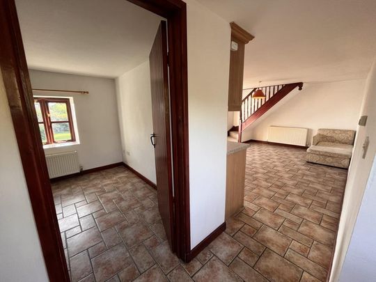 2 bedroom barn conversion to rent - Photo 1